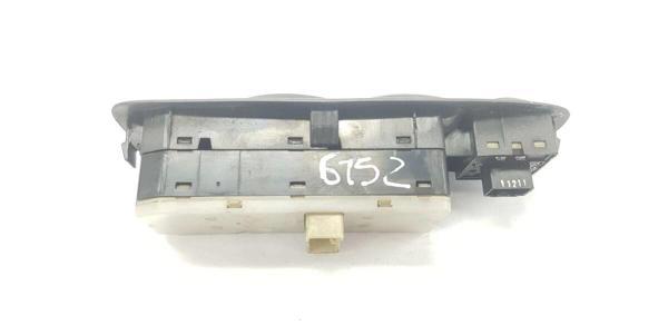 Düğme Cam Açma Accent 00-02 Ayna Ayar Düğmeli Gri Sol (Oem No: 93570-25020Yn) - Image 1