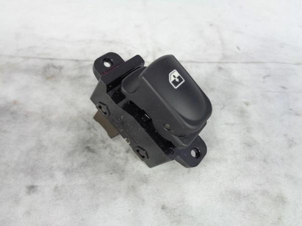 Düğme Cam Açma İ20 Sağ (Oem No: 93580-1J000) - Image 1