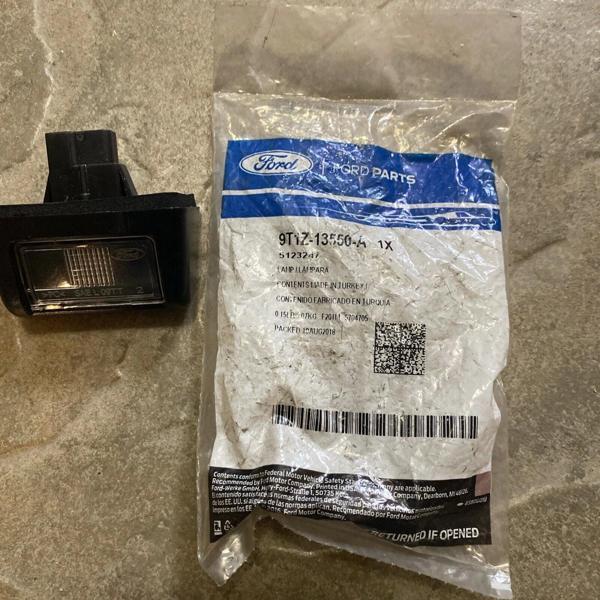 Plaka Lambası Ford Connect 06- (Oem No: 9T16 13550 Bc) - Image 1