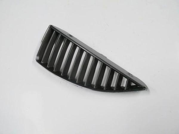 Mıtsubıshı Lancer- 04/06; Ön Panjur Sol Nikelaj Çıtalı (Fpı) (Oem No: Mn161113) - Image 1