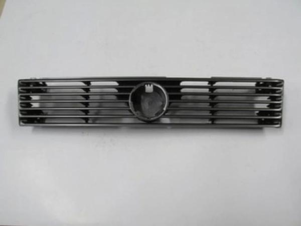 1990-1994 Nissan Sunny B13 Ön Panjur Gri (Fpı) (Adet) (Oem No:6231050Y00) - Image 1