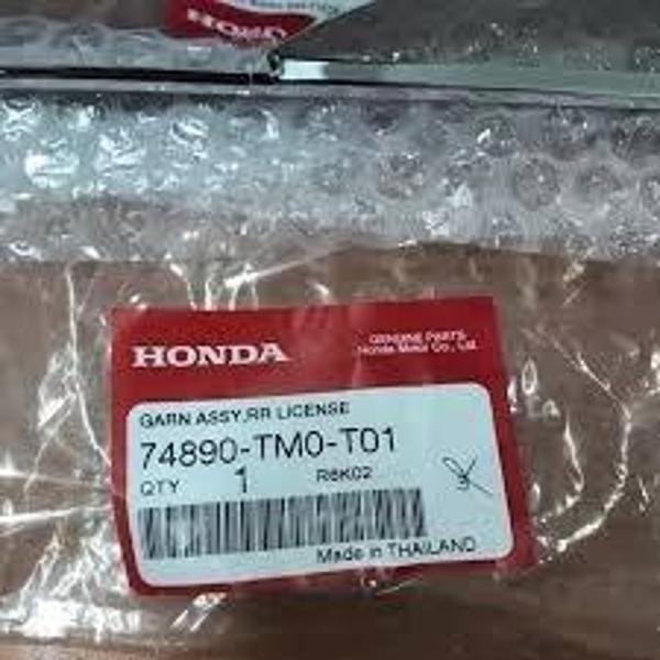 Plaka Bakaliti Bagaj Kapak Cıty  09-11 (Oem No: 74890-Tm0-T01) - Image 1