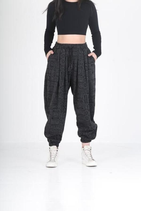 Lahit Desenli Pileli Jogger Pantolon - Image 1