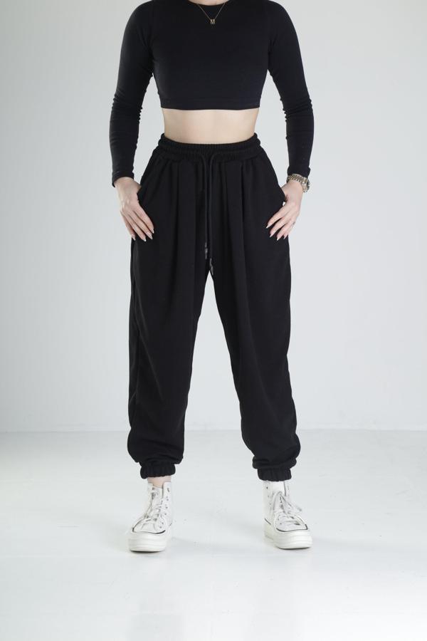 Paça Lastikli Pileli Siyah Jogger Pantolon - Image 1