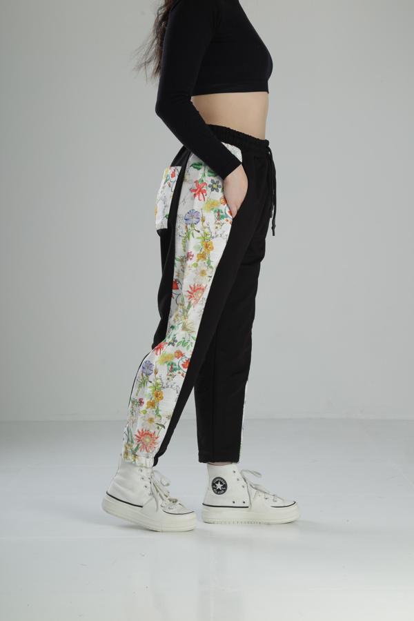 Yanı Şeritli Jogger - Image 1