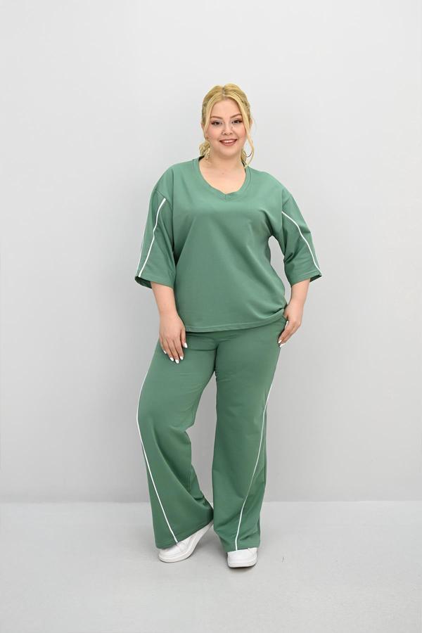 Kadın Büyük Beden Kısa Kollu V Yaka Ara Biye Detaylı Eşofman Takımı 8181-25 - Image 1