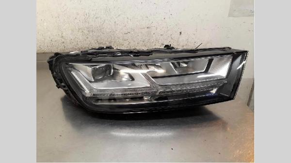 Vw Q7 2015- Far Sağ  (Oem No:4M0941774C) - Image 1