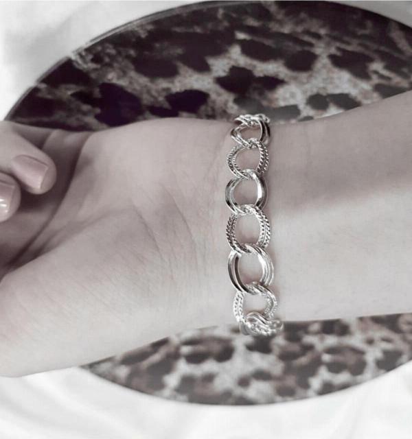 Kadın Gümüş Renk Lüx Detaylı Çift Zincir Samanyolu Bileklik - 957 - Image 1