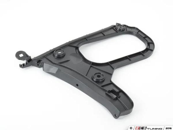 Tampon Bağlantı Braketi A3 2013-2016 Sedan Arka Sağ (Oem No:8V5807378) - Image 1