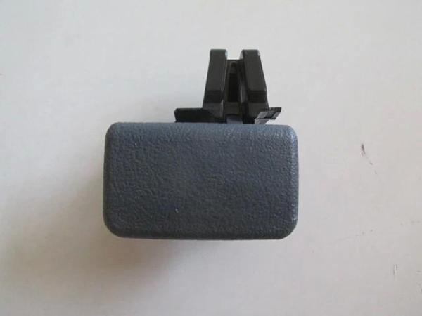 1993-1998 Toyota Corolla Ae101 Torpido Kilidi (Adet) (Oem No:6905612080) - Image 1