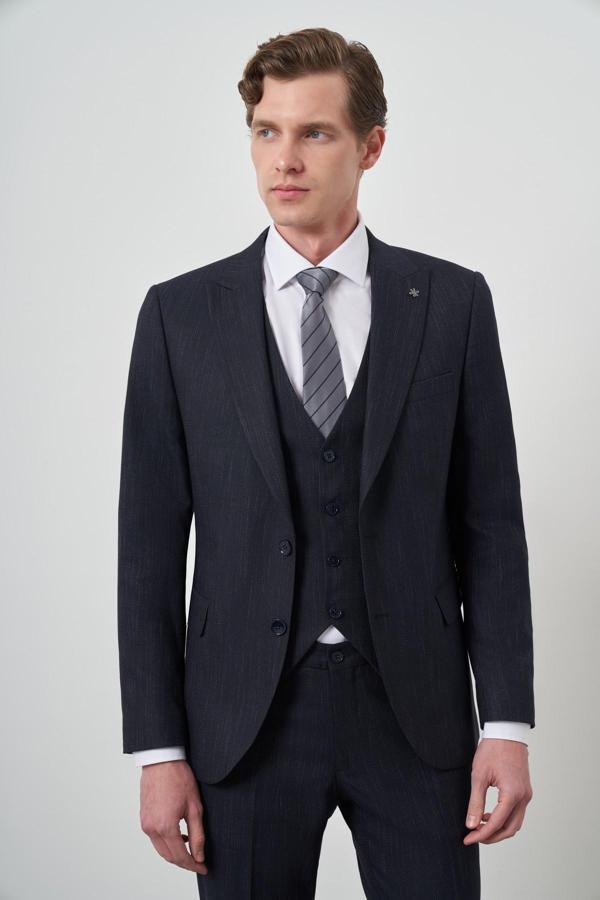  Erkek Lacivert Trend Yelekli Slim Fit  Sivri Yaka Takım Elbise - Image 1