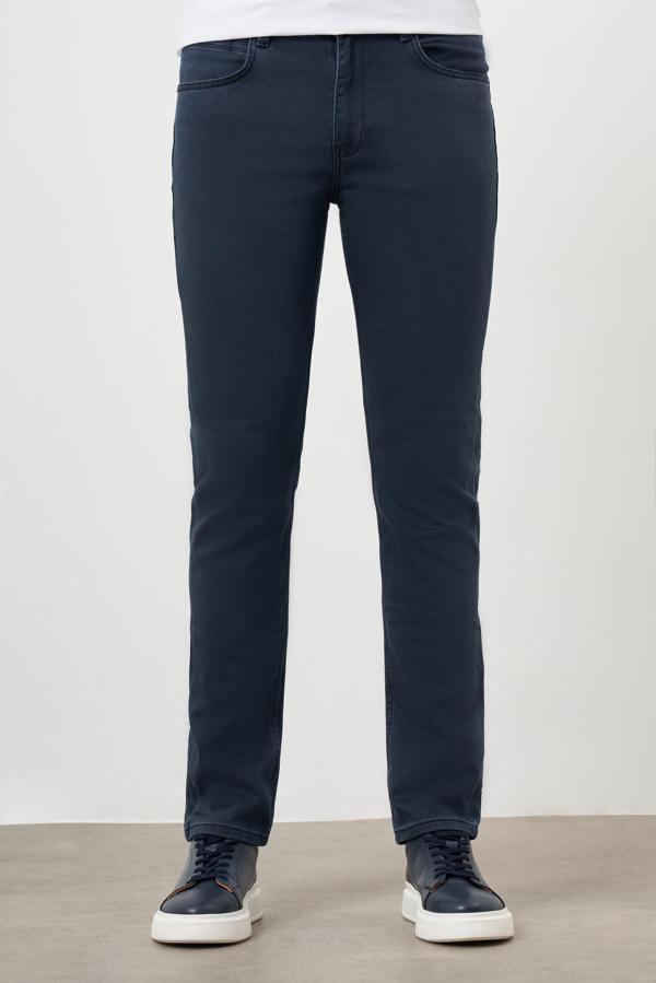  Erkek Lacivert Mevsimlik Pamuk 5 Cep Dynamic Fit Jean Pantolon - Image 1