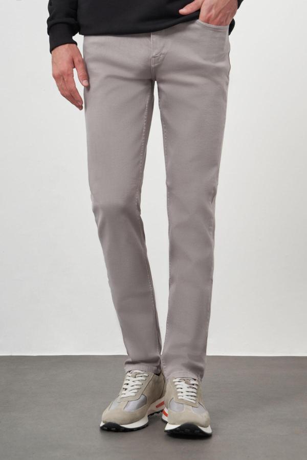  Erkek Gri Mevsimlik Pamuk 5 Cep Dynamic Fit Jean Pantolon - Image 1
