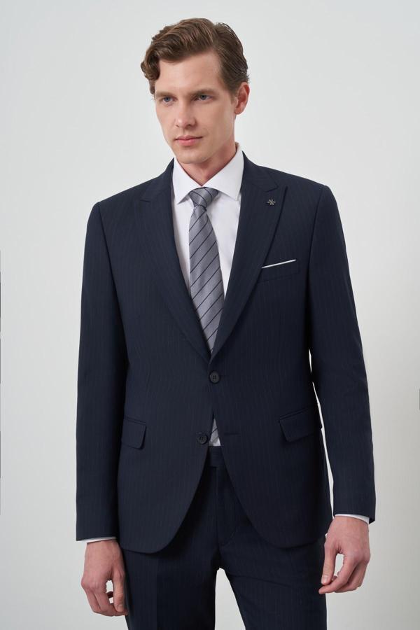  Erkek Lacivert Poliviskon Çizgili Slim Fit Sivri Yaka Takım Elbise - Image 1