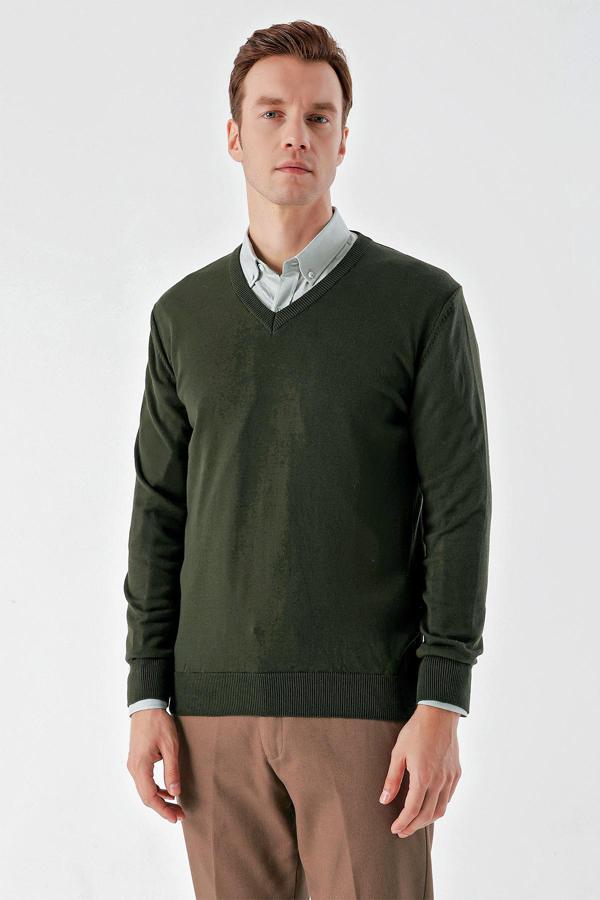  Erkek Haki Basic V Yaka Dynamic Fit Rahat Kesim Triko - Image 1