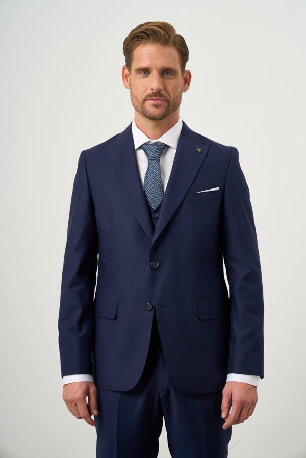  Erkek Lacivert Poliviskon Slim Fit Sivri Yaka Yelekli Takım Elbise - Image 1