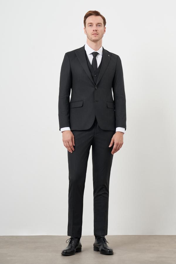  Erkek Siyah Poliviskon Trend Yelekli Çizgili Desen Slim Fit  Sivri Yaka Takım Elbise - Image 1