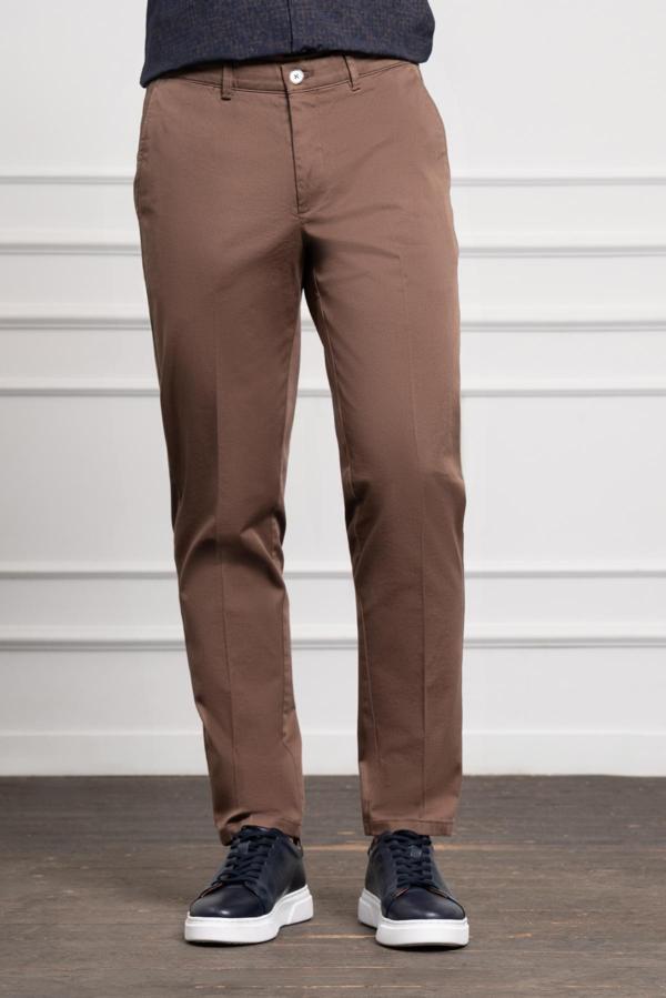  Erkek Vizon Dynamic Fit Chino Pantolon - Image 1