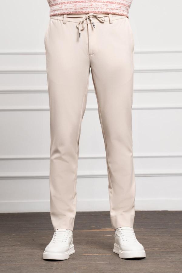  Erkek Bej Slim Fit Dar Kesim İpli Jogger Pantolon - Image 1