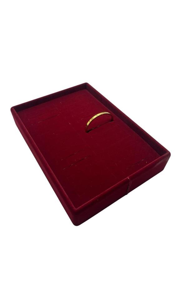 Megass Dekor Süet Kumaş Kırmızı Renk 22/14 Cm Batırmalı Bileklik Kelepçe Tablası - Image 1