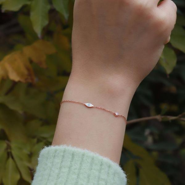 Göz Figürlü Zirkon Taşlı Mine İşli Rose Gold Kaplama Gümüş Bileklik - Image 1