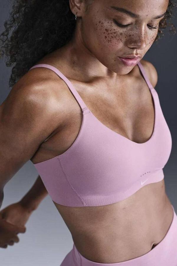 Nike Alate Minimalist Women's Light-Support Padded Convertible Sports Bra Kadın Lazer Kesim Bra Lila - Image 1