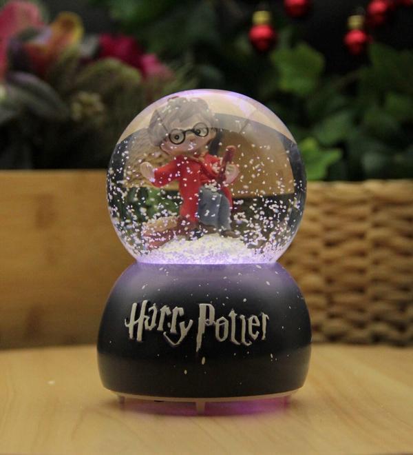 Hediyebiziz Harry Potter Işıklı ve Müzikli Kar Küresi Büyük Boy - Image 1