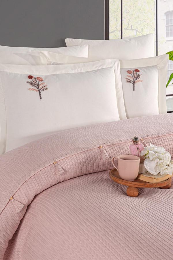 Newhome Çift Kişilik Saçaklı El Nakışlı %100 Pamuk Lüx Pike Takımı Pembe - Image 1