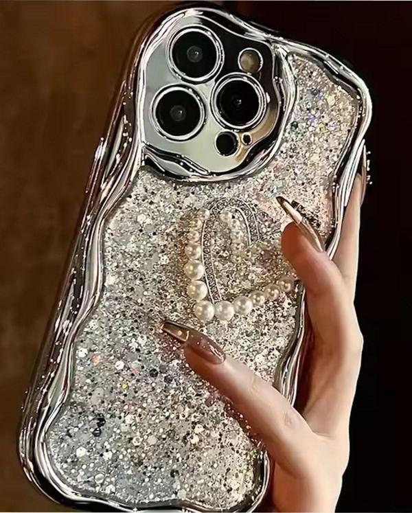 Caş Dekorasyon Gümüş Renk Kalp Figürlü Simli 14 Pro Max Telefon Kılıfı - Image 1