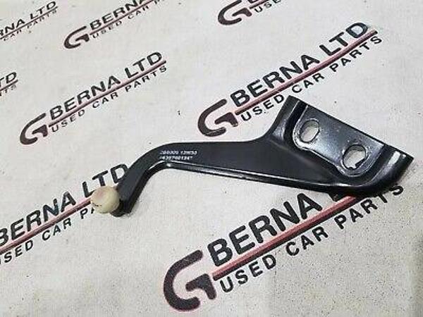 Sürgülü Kapı Üst Makara Mercedes Vıto.109,111,115.Cdı-Vıano.Cdı Om.646,651 04- (Oem No: A6397601347) - Image 1