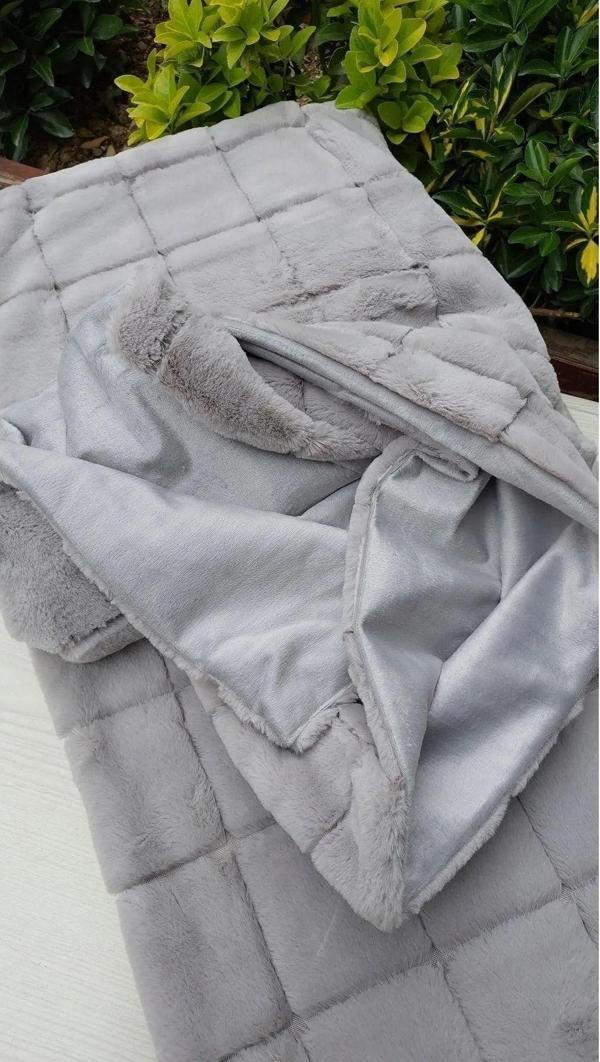 Merinos Luxe Yatak Örtüsü Takımı - Tavşan Tüyü / 230*250 Örtü - 2 Adet 50*70 Yastık Kılıfı - Image 1