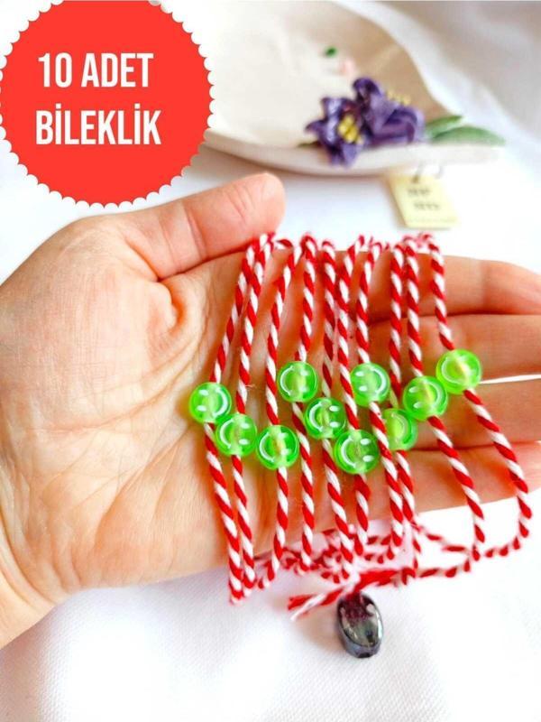 10 ADET YEŞİL BONCUKLU MARTENİÇKA BİLEKLİK ŞANS ARKADAŞ SEVGİLİ EŞ ÇOCUK HEDİYE BAHAR BİLEKLİĞİ - Image 1