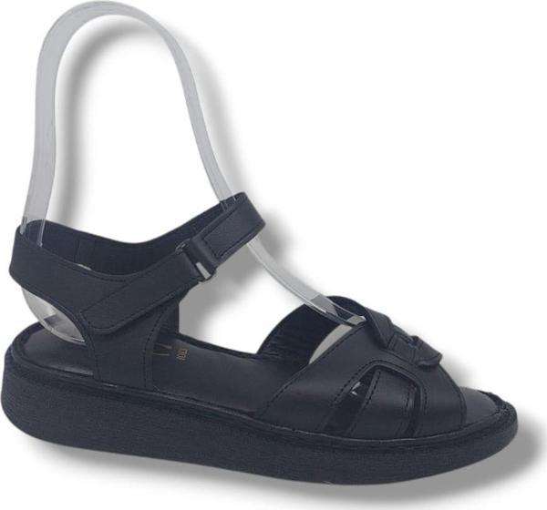 Zerhan 201 Kadın Siyah Cırtlı Hakiki Deri Yumuşak Taban Comfort Sandalet Ayakkabı - Image 1