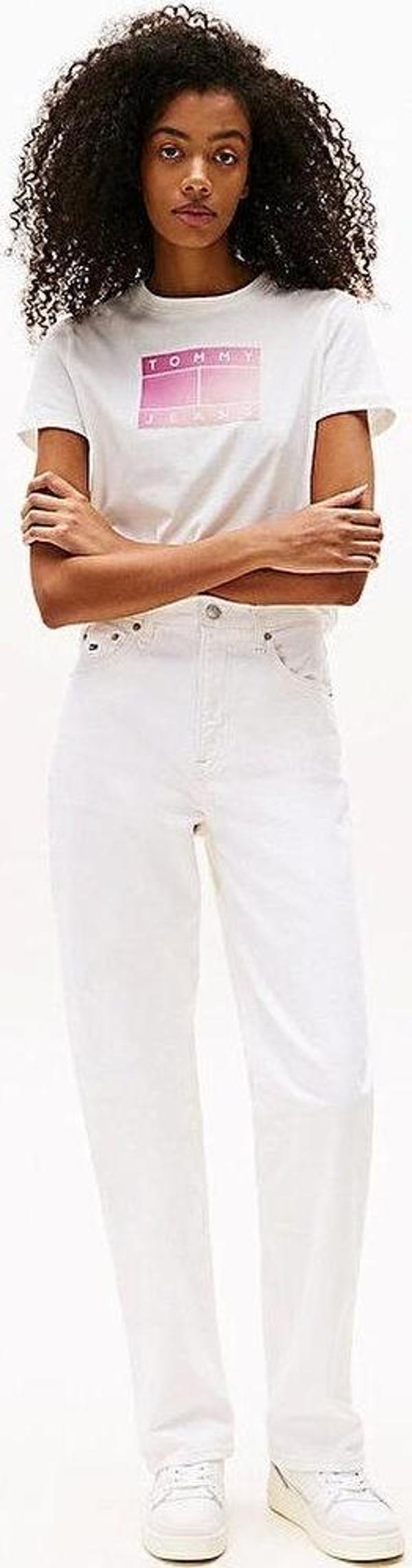 Tommy Jeans TJW REG GRADIENT FLAG SS Kadın Beyaz T-shirt DW0DW20905YBL - Image 1