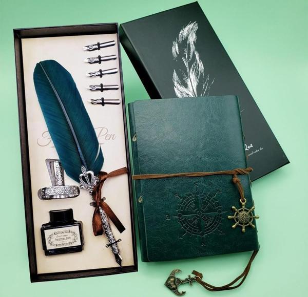 Büro Ev Ofis Hediyesi için Deri Defter Yeşil Tüylü Mürekkepli Kalem Seti - Image 1