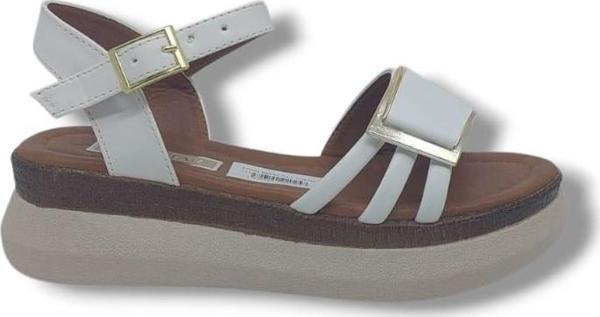 Zerhan 603 Kadın Beyaz Tokalı Dolgu Taban Sandalet - Image 1