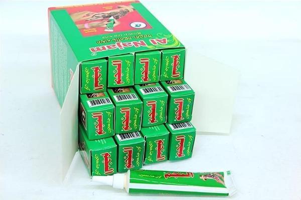 Alsepeteavm Al Najam Kırmızı Renk 12 Tüp Hint Kınası Toptan Fiyatına - Image 1