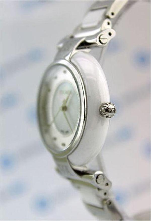 Escada E2135041 Pırlantalı Kadın Kol Saati - Image 1