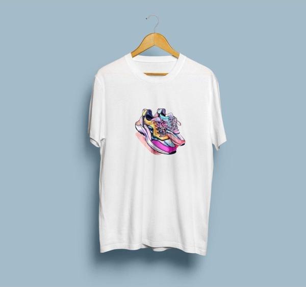 Oversize Koşu Ayakkabısı tasarım unisex T-shirt - Image 1