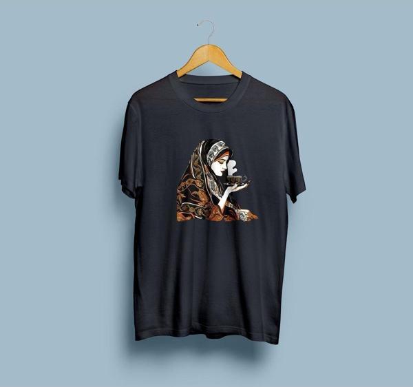 Oversize Gizemli Falcı Elinde Kahve Bardağı tasarım unisex T-shirt - Image 1