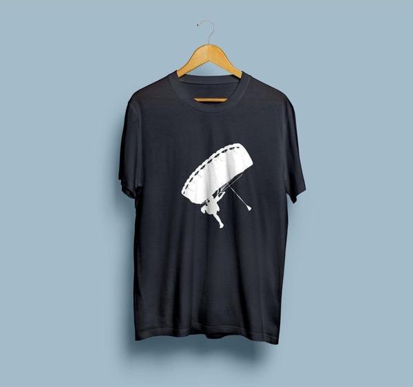 Oversize Yamaç paraşütü tasarım unisex T-shirt - Image 1