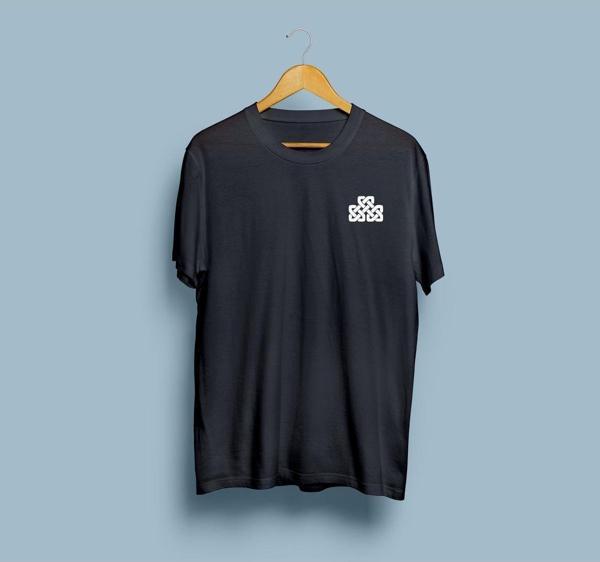 Oversize Vektör Çizim Zincir Tasarım unisex T-shirt - Image 1