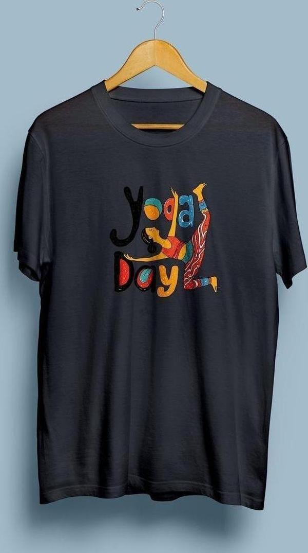 Oversize Yoga Günü Taarım unisex T-shirt - Image 1