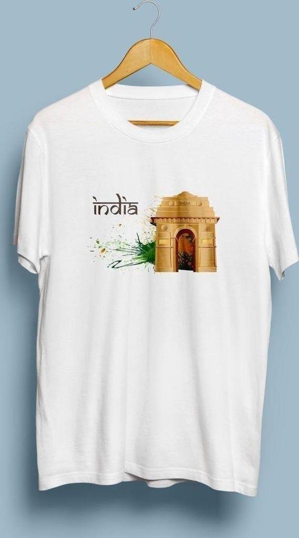 Oversize Hindistan Gate in Delhi unisex T-shirt - Image 1