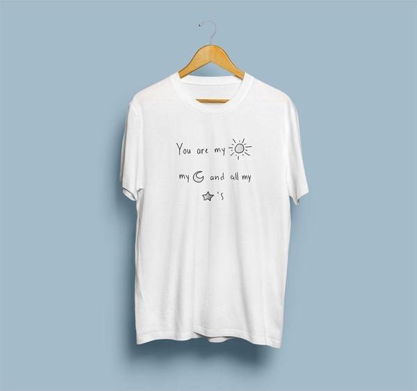 Oversize Güneş Ay Yıldız temalı Yazı Tasarım Unisex T-shirt - Image 1