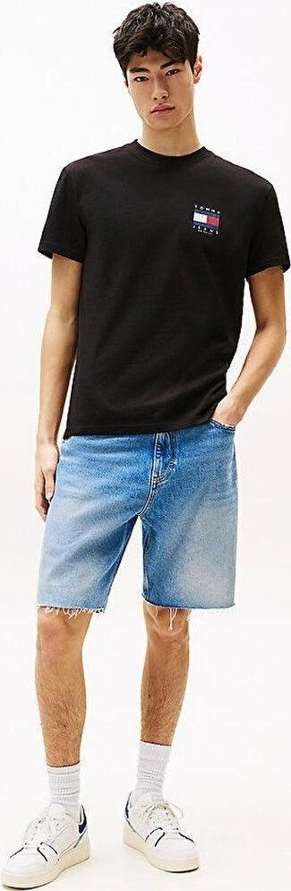 Tommy Jeans TJM REG FLAG GRAPH BCKPRNT T EXT Erkek Siyah T-shirt DM0DM21910BDS - Image 1