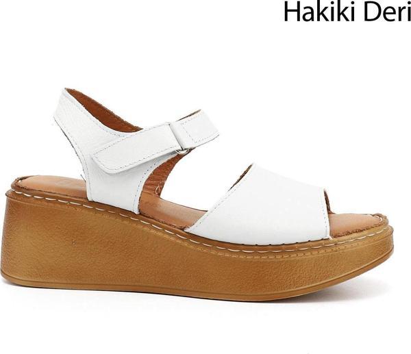 Kadın Beyaz Dolgu Taban Hakiki Deri Sandalet - Image 1