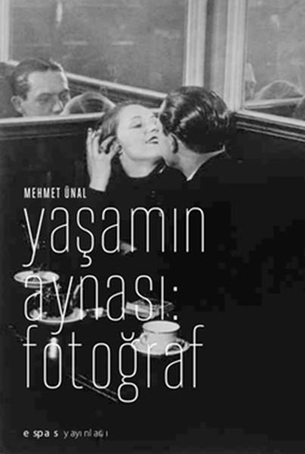 Yaşamın Aynası Fotoğraf - Espas Sanat Kuram Yayınları - Image 1