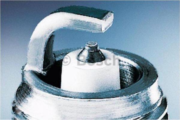 BUJI FIESTA V/FOCUS C 1,8/MAZDA 6 1,8-2,0 ITR6F13 BOSCH - Image 1