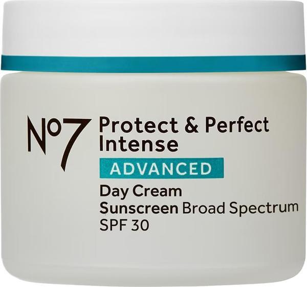 No7 Protect & Perfect SPF30 Gündüz Kremi 50ML - Image 1